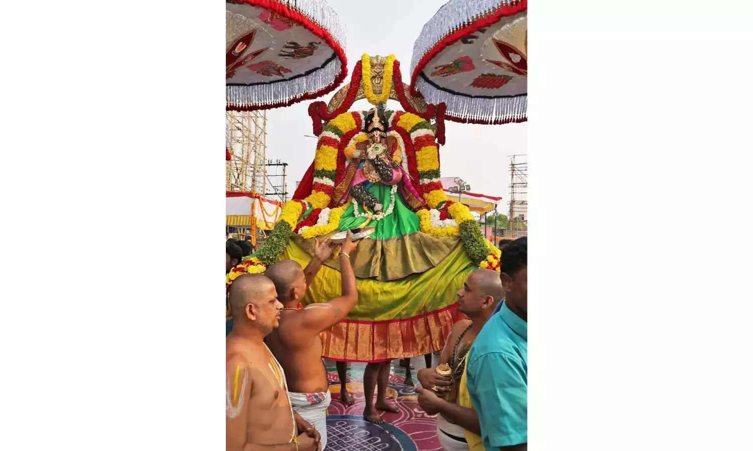 Vontimitta Temple में वात पत्र सई अलंकार सेवा Vontimitta Temple में वात पत्र सई अलंकार सेवा