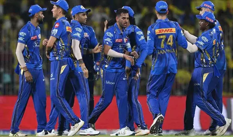 Mumbai Indians की नज़र आईपीएल के पहले मैच में हार का सिलसिला खत्म करने पर Mumbai Indians की नज़र आईपीएल के पहले मैच में हार का सिलसिला खत्म करने पर