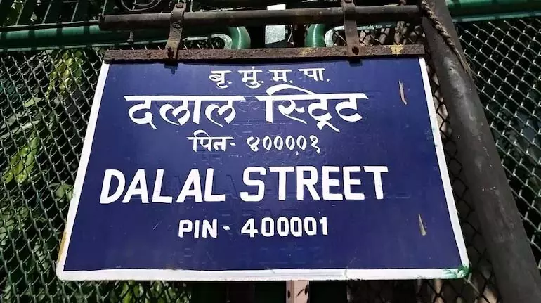 Middle East में तनाव और तेल में उतार-चढ़ाव के बीच दलाल स्ट्रीट में उतार-चढ़ाव वाला हफ्ता Middle East में तनाव और तेल में उतार-चढ़ाव के बीच दलाल स्ट्रीट में उतार-चढ़ाव वाला हफ्ता