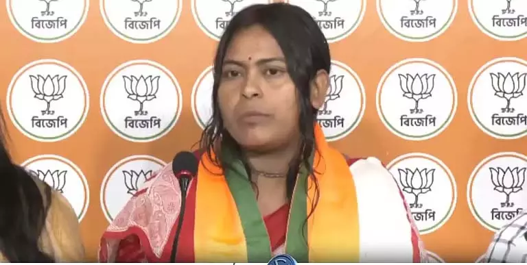 टुम्पा कयाल BJP में शामिल, चुनाव लड़ने की अटकलें तेज टुम्पा कयाल BJP में शामिल, चुनाव लड़ने की अटकलें तेज