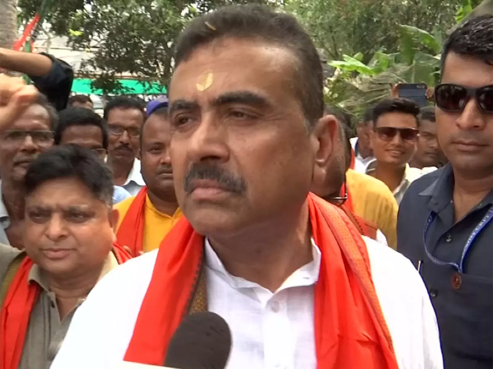 WB के नेता प्रतिपक्ष सुवेंदु अधिकारी ने अमित शाह को देश का नया चाणक्य बताया WB के नेता प्रतिपक्ष सुवेंदु अधिकारी ने अमित शाह को देश का नया चाणक्य बताया