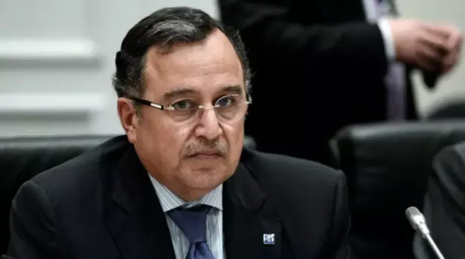 नबील फहमी Arab League के अगले सेक्रेटरी-जनरल बनने के लिए मंज़ूर नबील फहमी Arab League के अगले सेक्रेटरी-जनरल बनने के लिए मंज़ूर