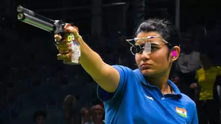 यशस्विनी देसवाल: भारतीय शूटर, जिन्होंने मनु भाकर को शिकस्त देकर जीता था गोल्ड यशस्विनी देसवाल: भारतीय शूटर, जिन्होंने मनु भाकर को शिकस्त देकर जीता था गोल्ड