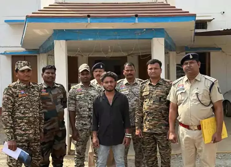 CG: बातचीत बंद होने पर युवती पर चाकू से हमला, आरोपी गिरफ्तार CG: बातचीत बंद होने पर युवती पर चाकू से हमला, आरोपी गिरफ्तार