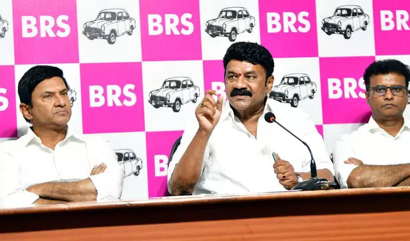 BRS ने निलंबन और खनन विवाद को लेकर कांग्रेस सरकार की आलोचना BRS ने निलंबन और खनन विवाद को लेकर कांग्रेस सरकार की आलोचना