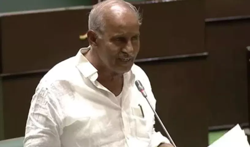 CPI MLA ने तेलंगाना में मंत्रियों की मंज़ूरी के बावजूद फंड की कमी की बात कही