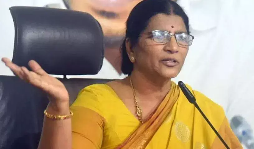 लक्ष्मी पार्वती ने चंद्रबाबू नायडू पर एनटीआर के आदर्शों के साथ धोखा करने का आरोप लगाया