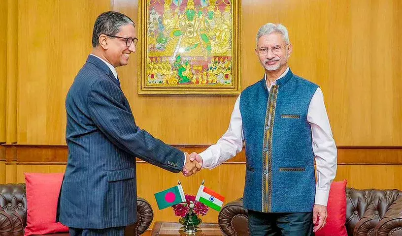संपादकीय: भारत-बांग्लादेश संबंधों में नरमी के संकेत संपादकीय: भारत-बांग्लादेश संबंधों में नरमी के संकेत