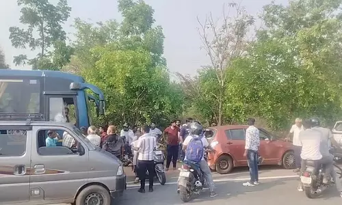 नेलमंगला के पास सीरियल एक्सीडेंट; KSRTC ड्राइवर की पिटाई