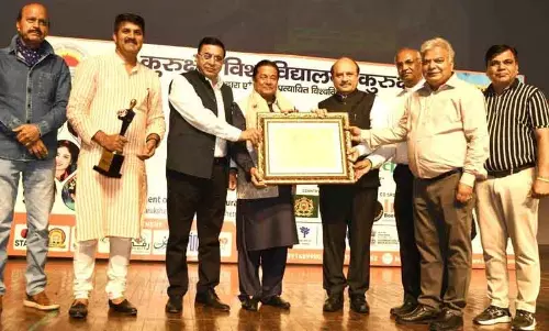 अनूप जलोटा को Kurukshetra फिल्म फेस्टिवल में पंडित जसराज एक्सीलेंस अवॉर्ड मिला