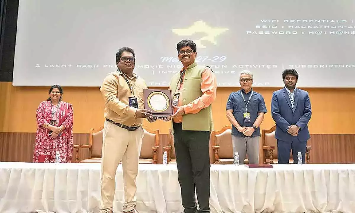 SRM-AP ने सिंगलैरिटी स्टूडेंट एडवांस्ड लैब लॉन्च की