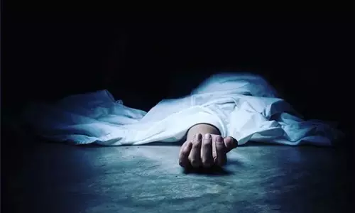 Odisha : नाबालिग छात्र की हैदराबाद में प्रवासी मज़दूर के तौर पर काम करते हुए मौत हो गई Odisha : नाबालिग छात्र की हैदराबाद में प्रवासी मज़दूर के तौर पर काम करते हुए मौत हो गई