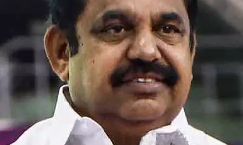 DMK ने कमीशन के लिए ₹8,000 के कूपन का वादा किया: EPS DMK ने कमीशन के लिए ₹8,000 के कूपन का वादा किया: EPS