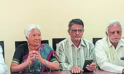Karnataka : भूमि अधिग्रहण के खिलाफ कल ट्रैक्टर मार्च Karnataka : भूमि अधिग्रहण के खिलाफ कल ट्रैक्टर मार्च