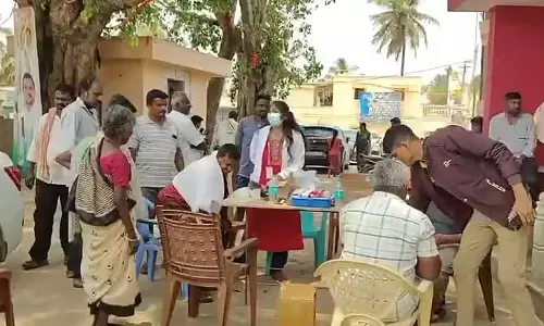 Bettenahalli : राम नवमी का प्रसाद खाने के बाद 100 से ज़्यादा लोग बीमार पड़ गए