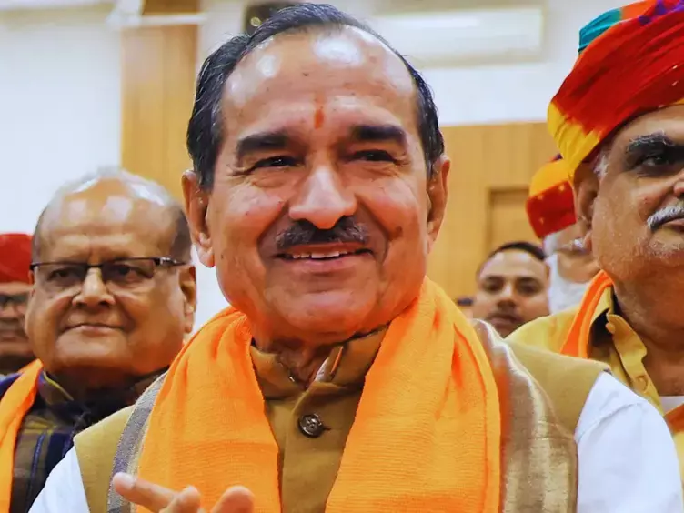 Jaipur: जमीन पर आकर सेवा करें, मदन राठौड़ का तंज