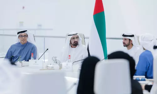 मोहम्मद बिन राशिद की अध्यक्षता वाली UAE कैबिनेट ने UAE सशस्त्र बलों की वीर रक्षा भावना की सराहना की मोहम्मद बिन राशिद की अध्यक्षता वाली UAE कैबिनेट ने UAE सशस्त्र बलों की वीर रक्षा भावना की सराहना की