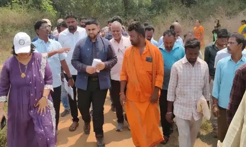 बेल्लमपल्ली Sub Collector इंदिराम्मा कॉलोनी की समस्याओं का समाधान करेंगे बेल्लमपल्ली Sub Collector इंदिराम्मा कॉलोनी की समस्याओं का समाधान करेंगे