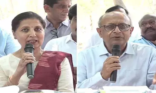 Vattinagulapally पीड़ितों का कहना है कि पोंगुलेटी हर्षा हमें धमका रहा Vattinagulapally पीड़ितों का कहना है कि पोंगुलेटी हर्षा हमें धमका रहा