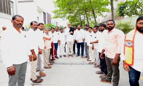 पूर्व मंत्री हरीश राव को Golla-Kurumala से मिला बड़ा सम्मान