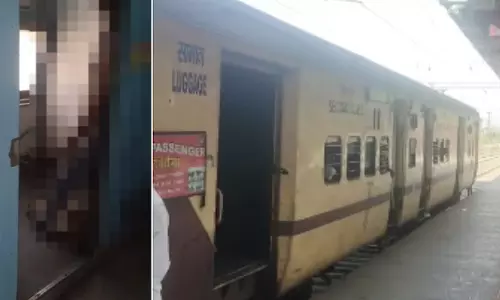 MP : अशोकनगर में ट्रेन के टॉयलेट में युवक लटका मिला, जांच जारी MP : अशोकनगर में ट्रेन के टॉयलेट में युवक लटका मिला, जांच जारी