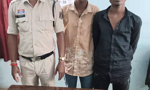 सूने मकान में चोरी, वारदात को अंजाम देने वाले 2 आरोपी गिरफ्तार सूने मकान में चोरी, वारदात को अंजाम देने वाले 2 आरोपी गिरफ्तार