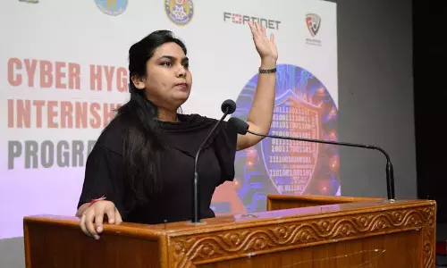 Hyderabad में स्टूडेंट्स के लिए साइबर अवेयरनेस प्रोग्राम