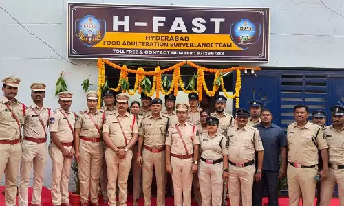 ‘H-FAST’ टीम ने खाने में मिलावट करने वाले नेटवर्क के 64 लोगों को गिरफ्तार किया ‘H-FAST’ टीम ने खाने में मिलावट करने वाले नेटवर्क के 64 लोगों को गिरफ्तार किया
