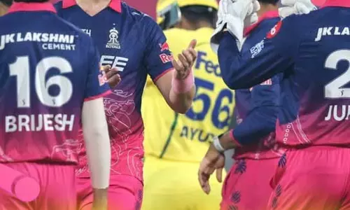 IPL 2026: चेन्नई सुपर किंग्स 127 रन पर ढेर, विरोधी टीम ने गेंदबाजी से मचाया कहर IPL 2026: चेन्नई सुपर किंग्स 127 रन पर ढेर, विरोधी टीम ने गेंदबाजी से मचाया कहर