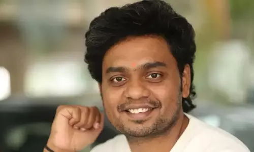 Abhilash Reddy की फिल्म बाइकर में बाइकिंग और इंटेंस एक्शन Abhilash Reddy की फिल्म बाइकर में बाइकिंग और इंटेंस एक्शन