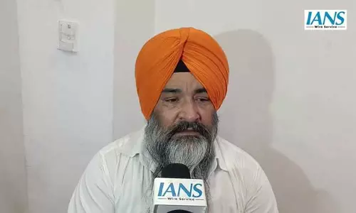 अमृतपाल सिंह को पैरोल देने की मांग तेज, सांसद सरबजीत सिंह खालसा ने सरकार से की अपील अमृतपाल सिंह को पैरोल देने की मांग तेज, सांसद सरबजीत सिंह खालसा ने सरकार से की अपील