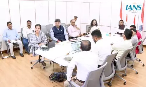 CM मोहन चरण माजि ने पंडित गोदाबरीश मिश्रा मॉडल प्राइमरी स्कूल परियोजना की समीक्षा की CM मोहन चरण माजि ने पंडित गोदाबरीश मिश्रा मॉडल प्राइमरी स्कूल परियोजना की समीक्षा की