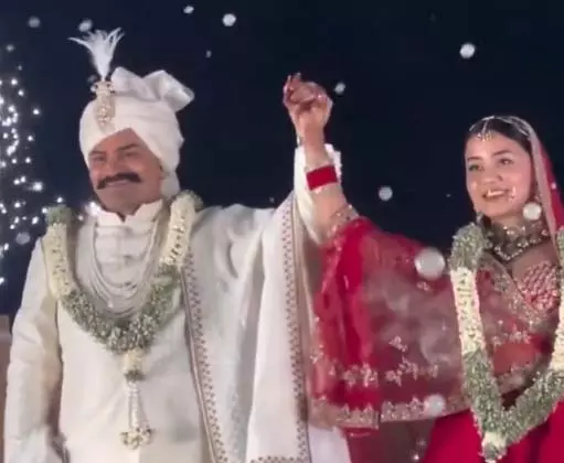 IPS केके बिश्नोई और अंशिका वर्मा पति-पत्नी हुए, शादी संपन्न IPS केके बिश्नोई और अंशिका वर्मा पति-पत्नी हुए, शादी संपन्न