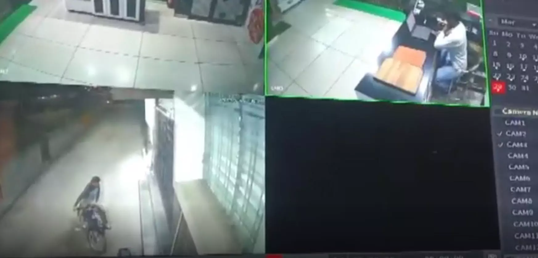 पहचान पत्र मांगना पड़ गया भारी, ताबड़तोड़ फायरिंग से खलबली पहचान पत्र मांगना पड़ गया भारी, ताबड़तोड़ फायरिंग से खलबली