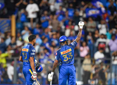 केकेआर के खिलाफ जीत के साथ एमआई ने रचा इतिहास, तोड़ा अपना 5 साल पुराना रिकॉर्ड केकेआर के खिलाफ जीत के साथ एमआई ने रचा इतिहास, तोड़ा अपना 5 साल पुराना रिकॉर्ड