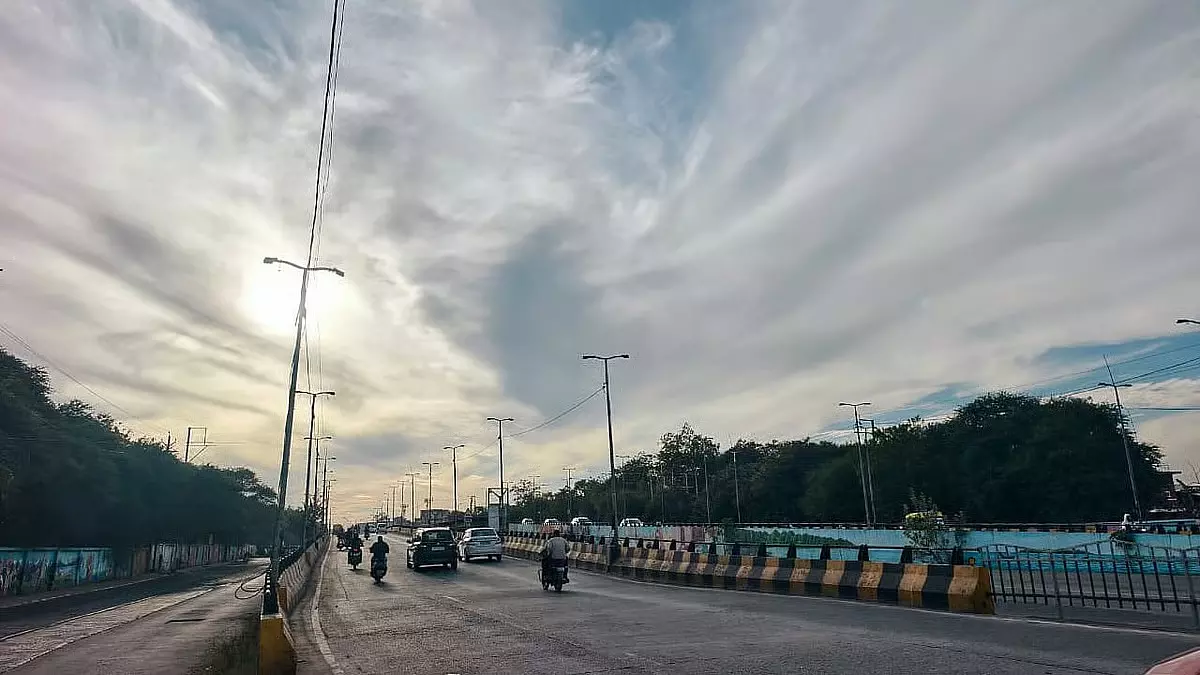 MP : अगले 4-5 दिनों तक पूरे राज्य में बारिश, तूफान की संभावना MP : अगले 4-5 दिनों तक पूरे राज्य में बारिश, तूफान की संभावना
