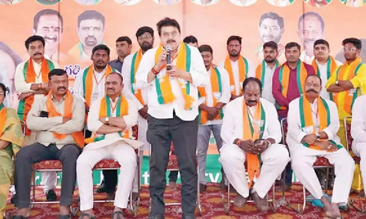 Telangana: रामचंदर राव तेलंगाना में ‘राजनीतिक बदलाव’ देख रहे Telangana: रामचंदर राव तेलंगाना में ‘राजनीतिक बदलाव’ देख रहे