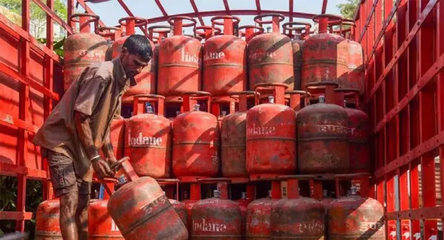Gorakhpur: नए LPG कनेक्शन पर रोक, जांच तेज Gorakhpur: नए LPG कनेक्शन पर रोक, जांच तेज
