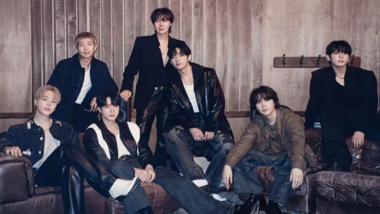 BTS ने 7वीं बार बिलबोर्ड 200 में टॉप किया BTS ने 7वीं बार बिलबोर्ड 200 में टॉप किया