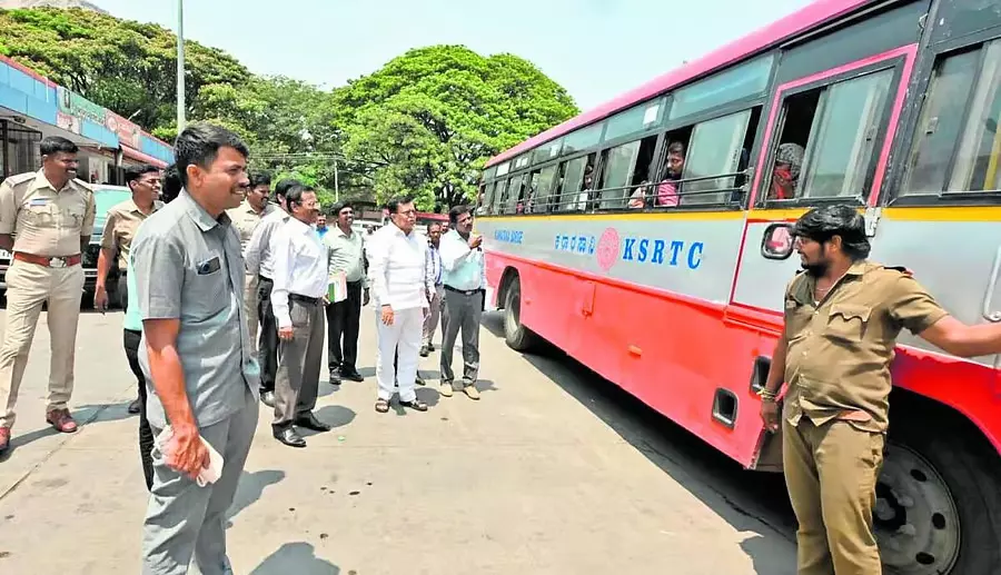 KSRTC बस स्टैंड को अपग्रेड करने पर विचार कर रहा है KSRTC बस स्टैंड को अपग्रेड करने पर विचार कर रहा है