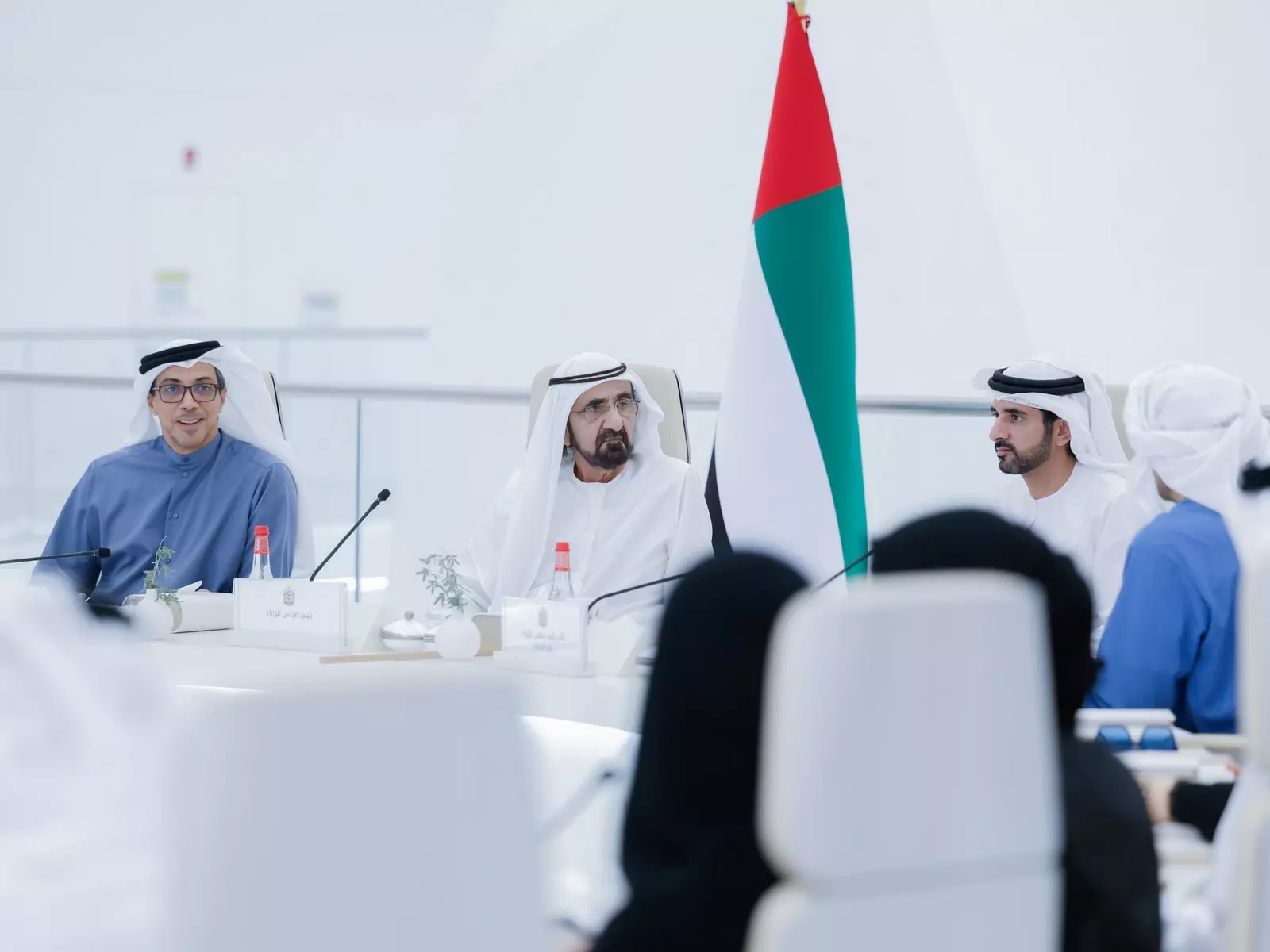 मोहम्मद बिन राशिद की अध्यक्षता वाली UAE कैबिनेट ने UAE सशस्त्र बलों की वीर रक्षा भावना की सराहना की मोहम्मद बिन राशिद की अध्यक्षता वाली UAE कैबिनेट ने UAE सशस्त्र बलों की वीर रक्षा भावना की सराहना की