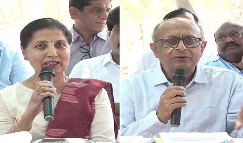 Vattinagulapally पीड़ितों का कहना है कि पोंगुलेटी हर्षा हमें धमका रहा Vattinagulapally पीड़ितों का कहना है कि पोंगुलेटी हर्षा हमें धमका रहा