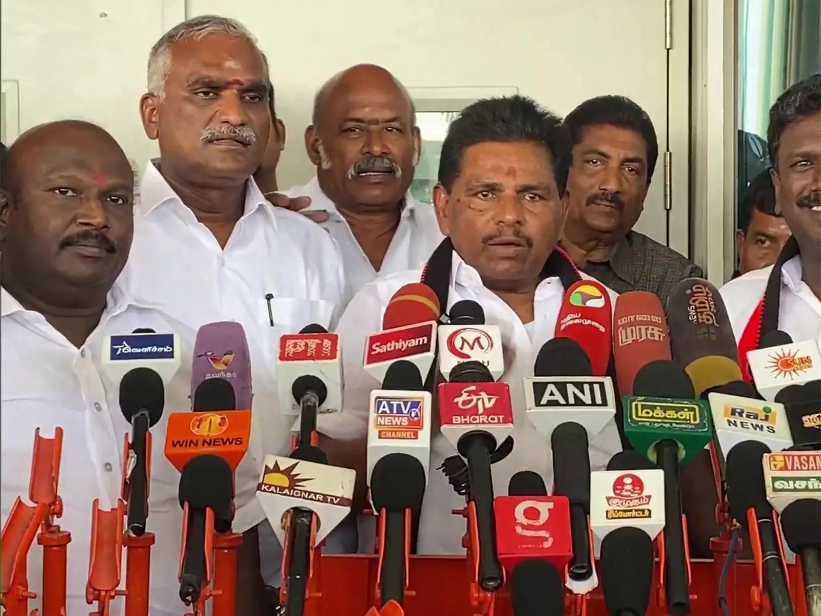तमिलनाडु चुनावों में DMK तिरुचेंदुर से 50,000 वोटों से जीत हासिल करेगी: राज्य मंत्री अनीता राधाकृष्णन तमिलनाडु चुनावों में DMK तिरुचेंदुर से 50,000 वोटों से जीत हासिल करेगी: राज्य मंत्री अनीता राधाकृष्णन