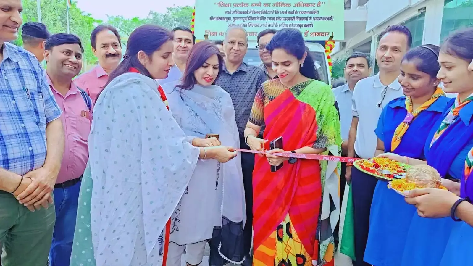 Kaithal: डीसी अपराजिता ने शिक्षा जागरूकता रथ को हरी झंडी दी Kaithal: डीसी अपराजिता ने शिक्षा जागरूकता रथ को हरी झंडी दी