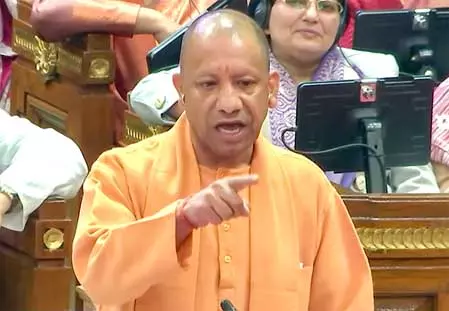 पेट्रोल-डीजल और एलपीजी की कालाबाजारी पर सरकार सख्त, अब तक 17 हजार से ज्यादा छापेमारी, 17 लोगों की गिरफ्तारी पेट्रोल-डीजल और एलपीजी की कालाबाजारी पर सरकार सख्त, अब तक 17 हजार से ज्यादा छापेमारी, 17 लोगों की गिरफ्तारी