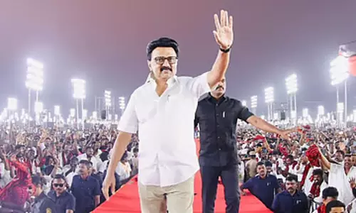 CM तिरुवरूर के लिए रवाना : आज से चुनाव प्रचार शुरू CM तिरुवरूर के लिए रवाना : आज से चुनाव प्रचार शुरू