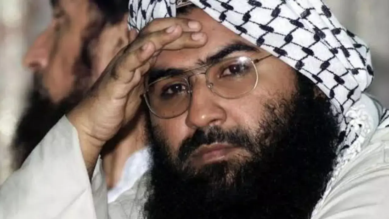 JeM के खास चेहरे ताहिर अनवर की मौत कैसे हुई? मसूद अज़हर के भाई की पाकिस्तान में संदिग्ध हालात में मौत