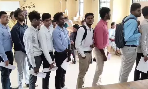 Karnataka : राज्य भर्ती प्रक्रिया में और देरी, नौकरी ढूंढने वाले और निराश