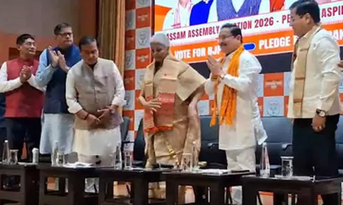 असम में वादों की बौछार, 64 लाख भर्तियों के अलावा 2 लाख अतिरिक्त सरकारी नौकरियां देगी भाजपा