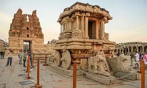 West Asia conflict : हम्पी टूरिज्म को बड़ा झटका West Asia conflict : हम्पी टूरिज्म को बड़ा झटका